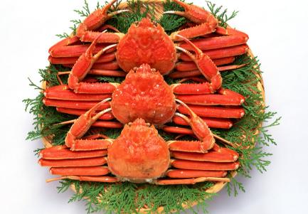 吃螃蟹不能吃什么食物水果，切记！