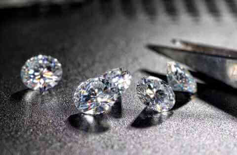 莫桑钻石是什么(莫桑钻和钻石的区别)